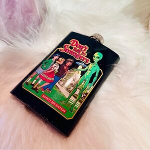 Don’t talk to strangers Steven Rhodes Flask Limited Edition